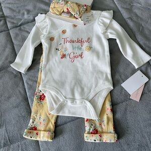 THANKSGIVING 🦃BNWT Infant girls 3piece outfit